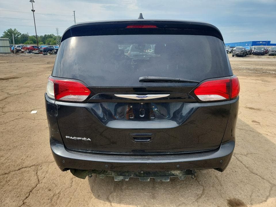 2019 CHRYSLER PACIFICA TOURING PLUS 6