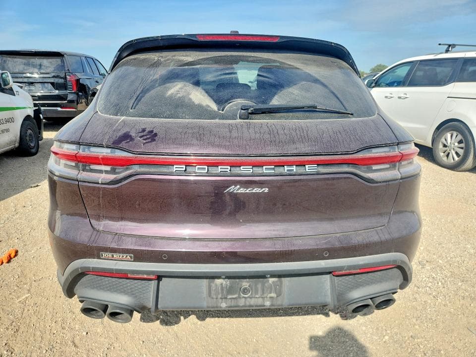 2023 PORSCHE MACAN BASE 6