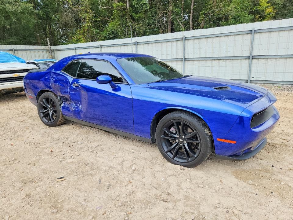 2018 DODGE CHALLENGER SXT 4