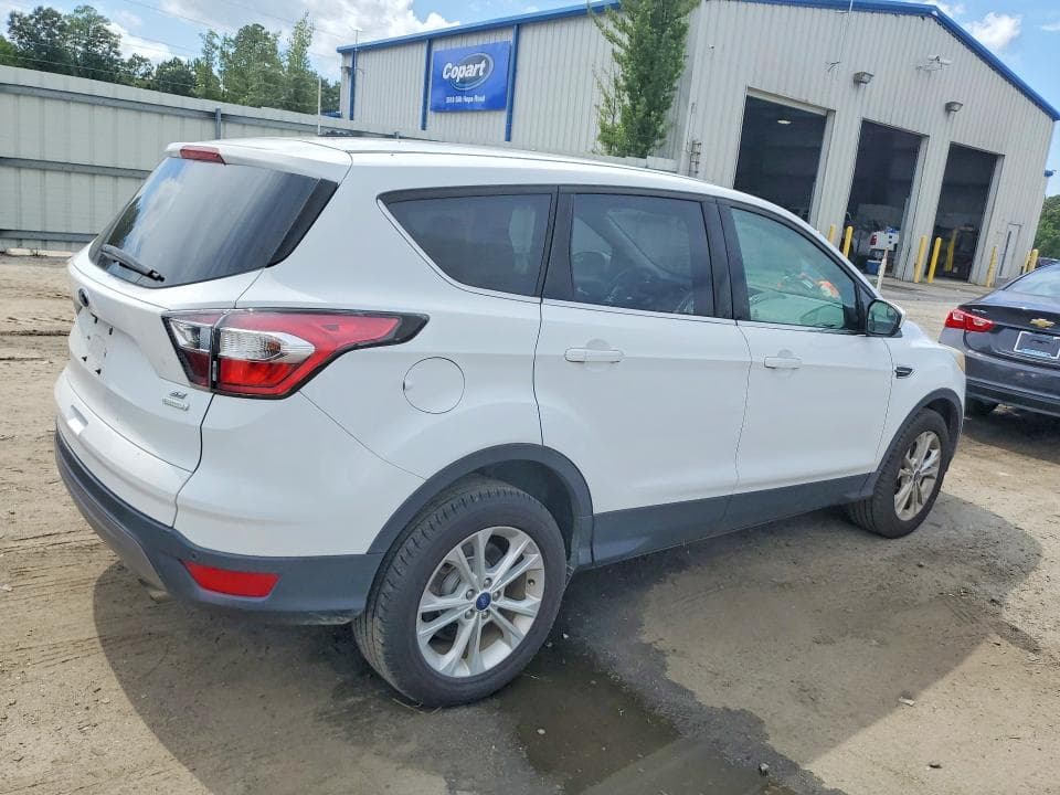 2017 FORD ESCAPE SE 3