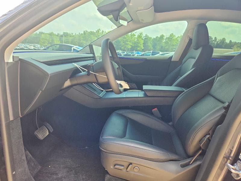 2026 TESLA MODEL Y 7