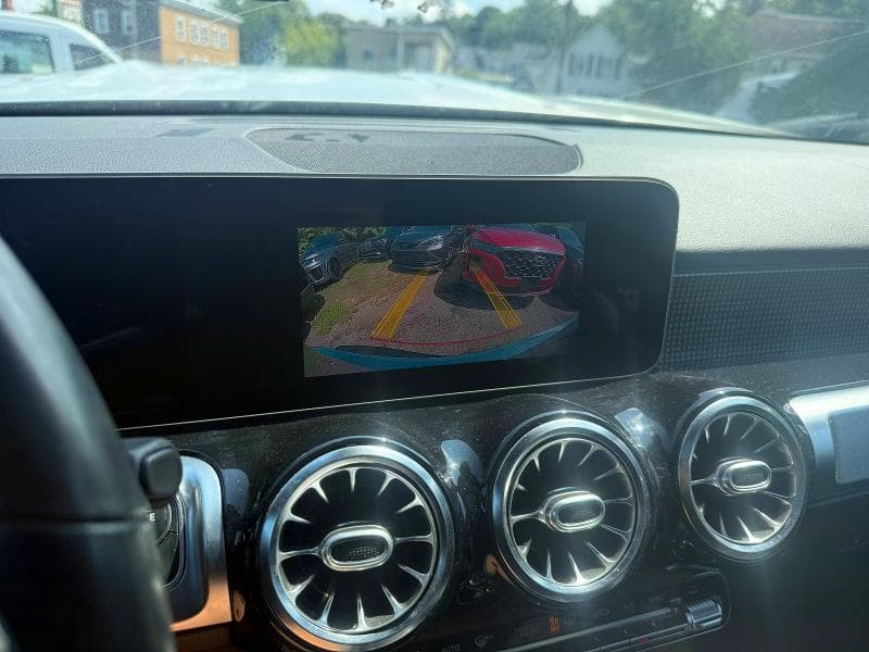 2021 MERCEDES-BENZ GLB 250 4MATIC 10