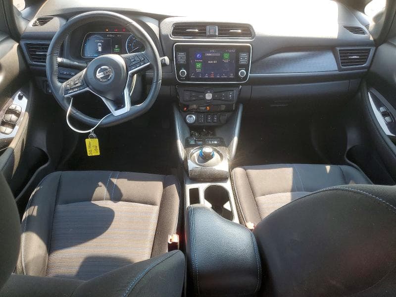 2022 NISSAN LEAF SV 8