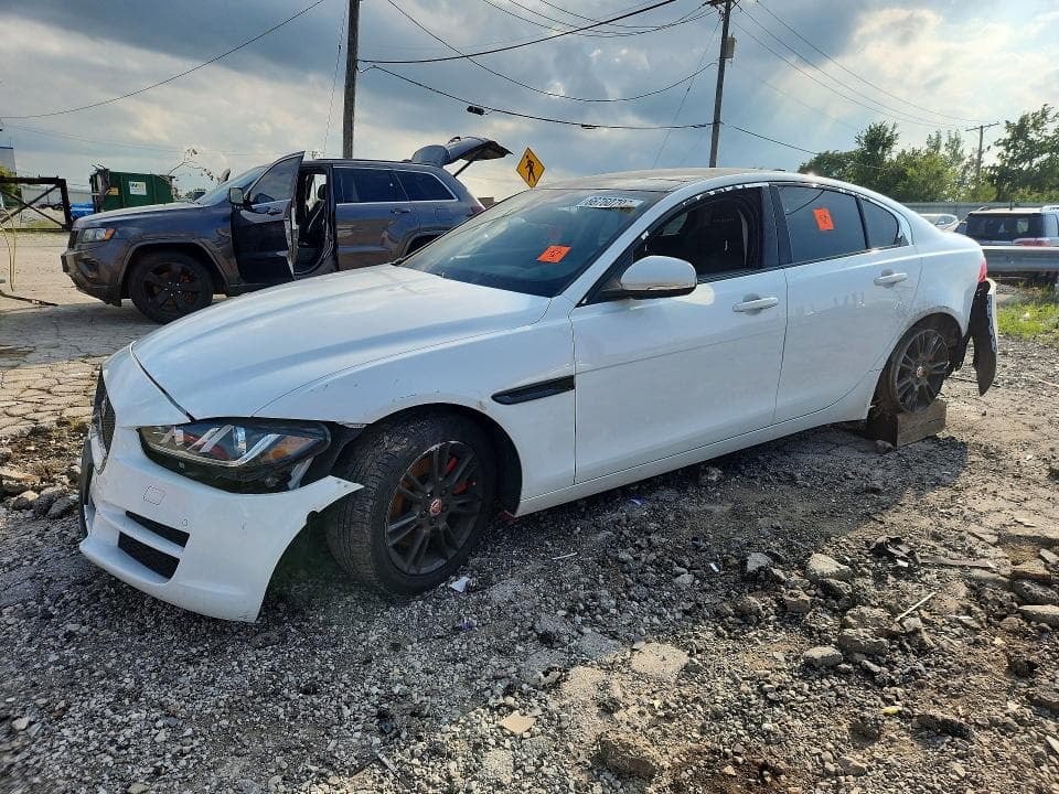 2017 JAGUAR XE PREMIUM - 1