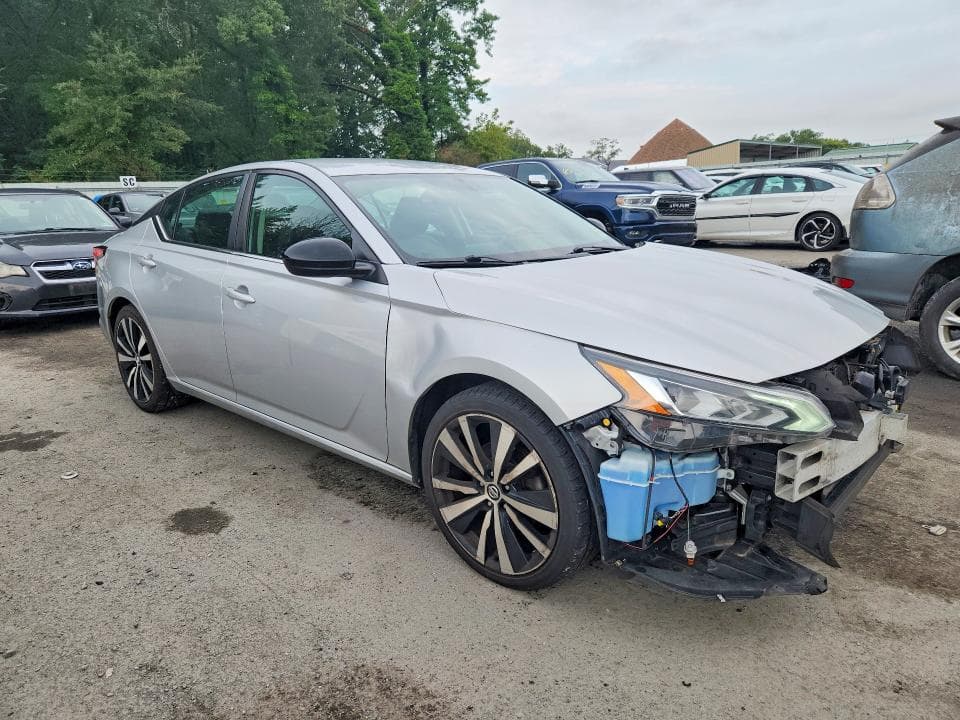 2019 NISSAN ALTIMA SR 4