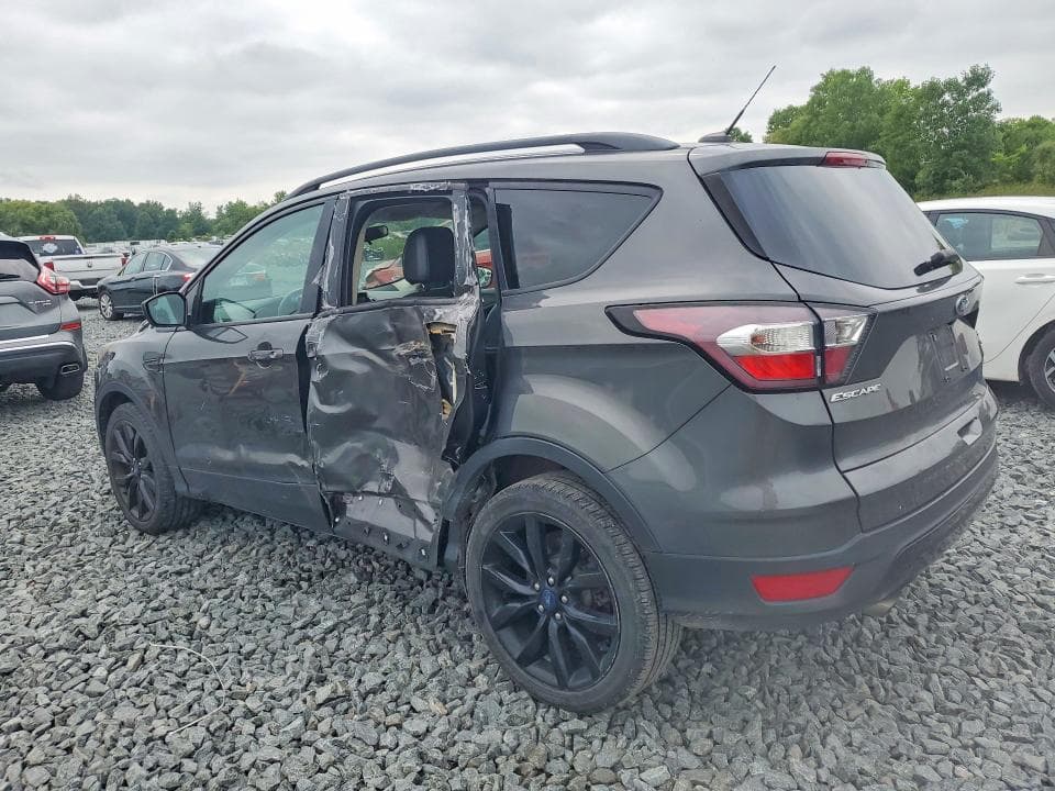 2017 FORD ESCAPE SE 2