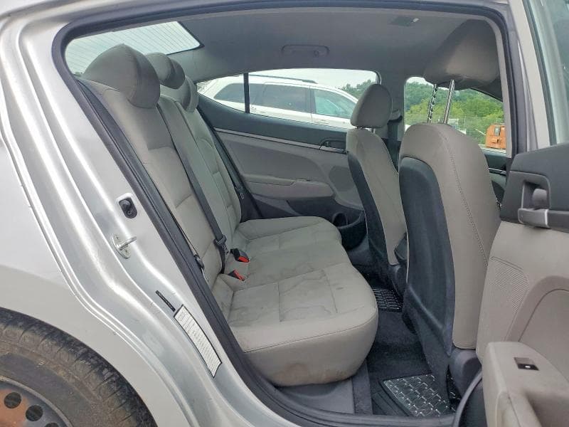 2017 HYUNDAI ELANTRA SE 10