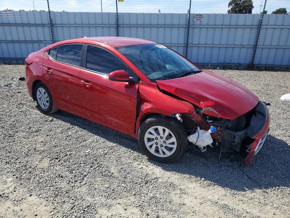 2018 HYUNDAI ELANTRA SE 4