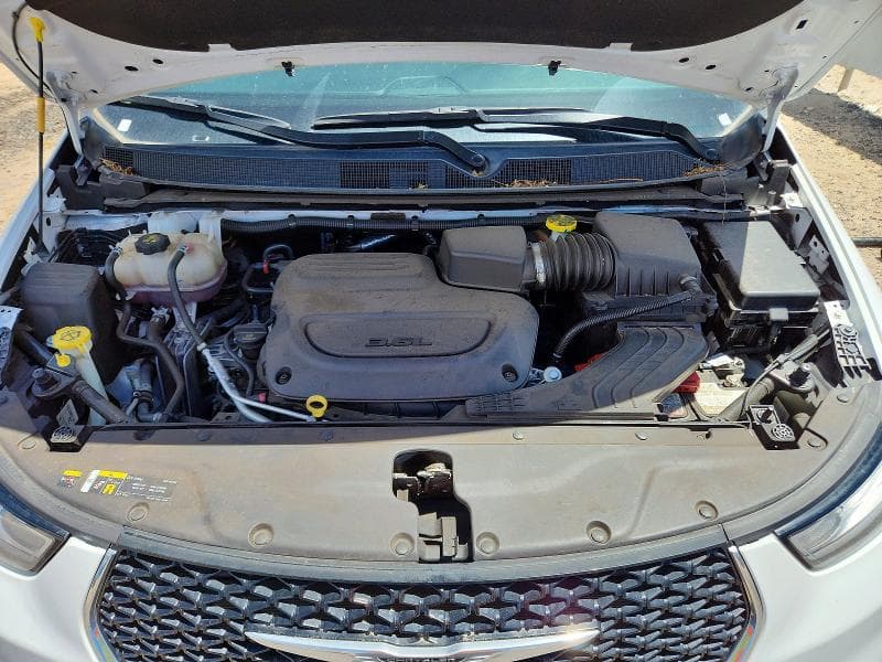 2024 CHRYSLER PACIFICA TOURING L 12