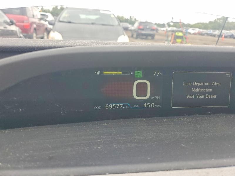 2017 TOYOTA PRIUS TWO 9