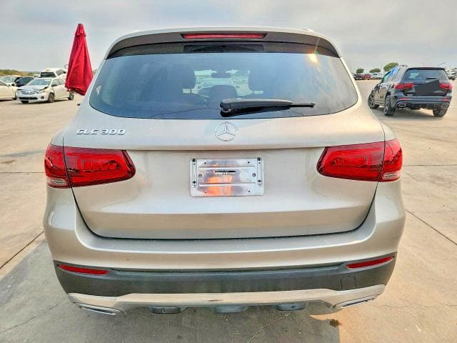 2020 MERCEDES-BENZ GLC 300 6