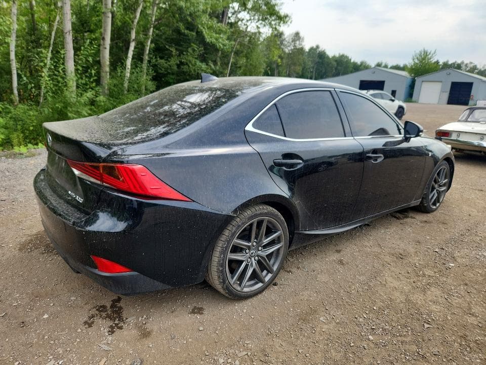 2018 LEXUS IS 300 3