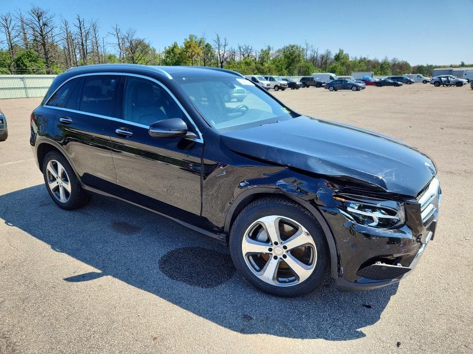 2017 MERCEDES-BENZ GLC 300 4MATIC 4