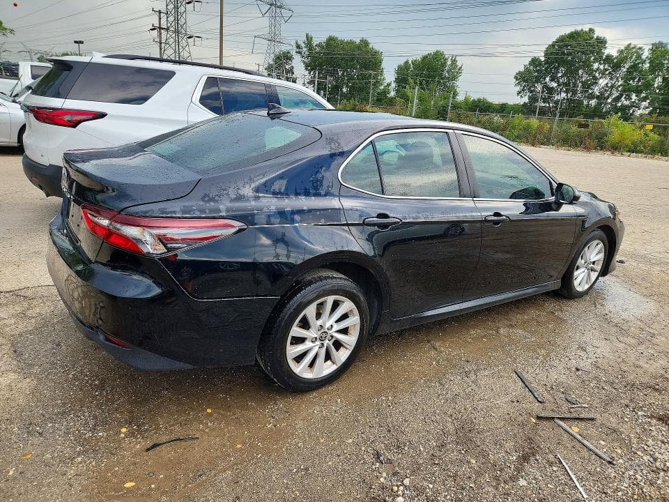2023 TOYOTA CAMRY LE 3