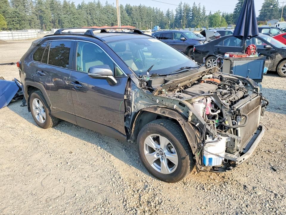 2019 TOYOTA RAV4 HYBRID XLE 4