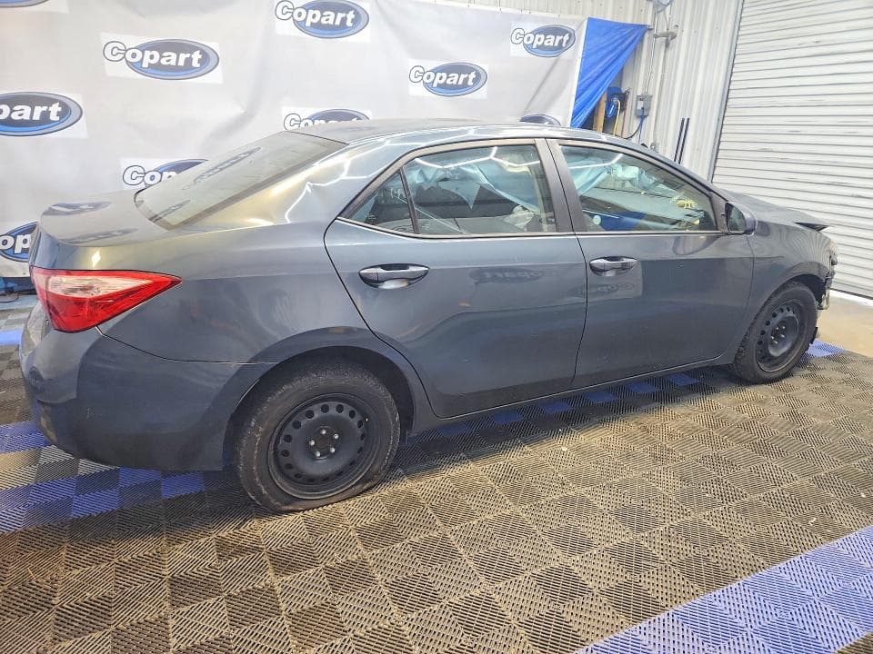 2018 TOYOTA COROLLA LE 3