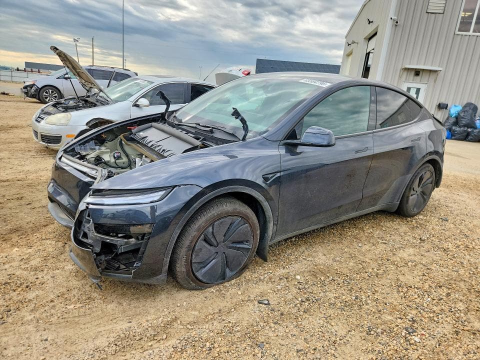 2026 TESLA MODEL Y - 1