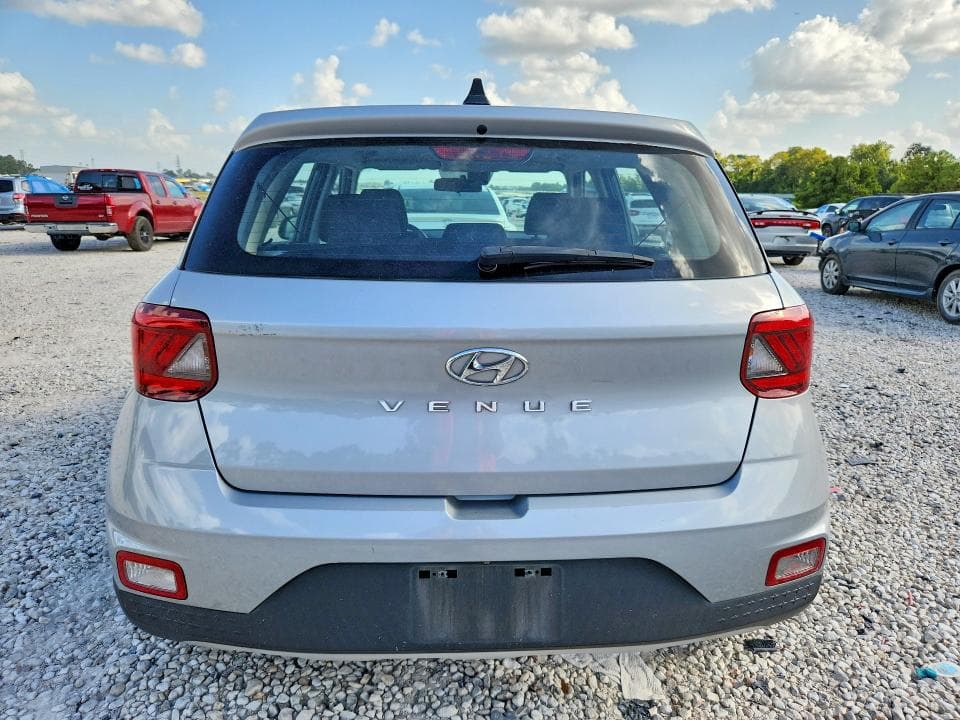 2021 HYUNDAI VENUE SE 6