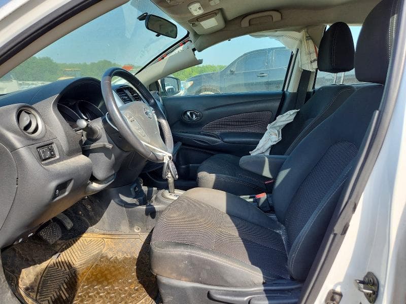 2019 NISSAN VERSA SV 7