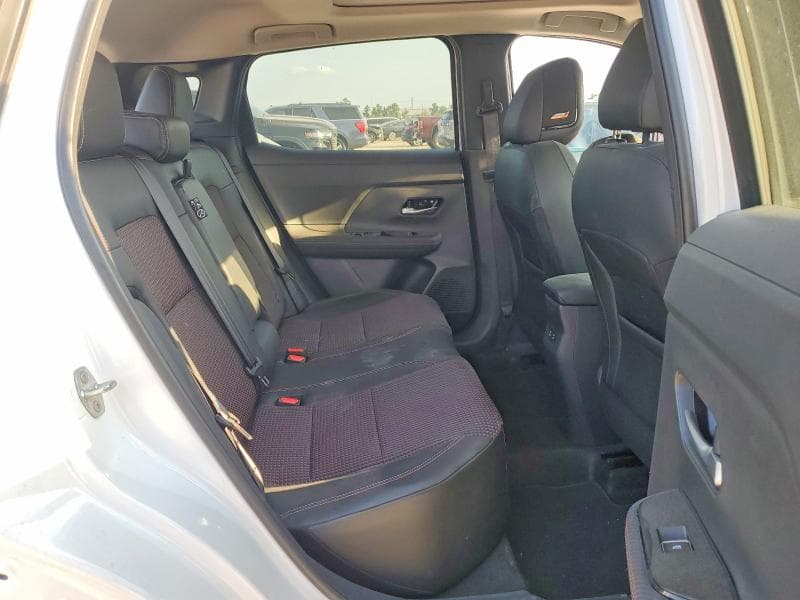 2025 NISSAN KICKS SR 11