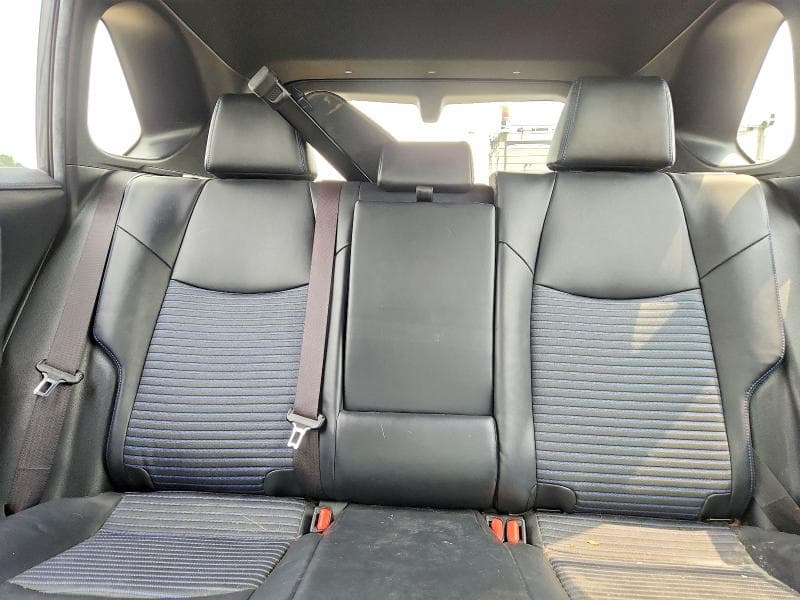 2019 TOYOTA RAV4 XSE 10