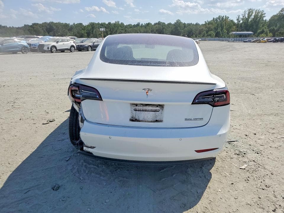 2018 TESLA MODEL 3 6