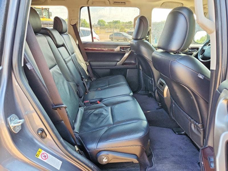 2017 LEXUS GX 460 11