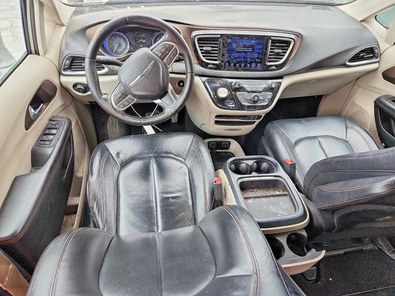 2017 CHRYSLER PACIFICA TOURING L 8