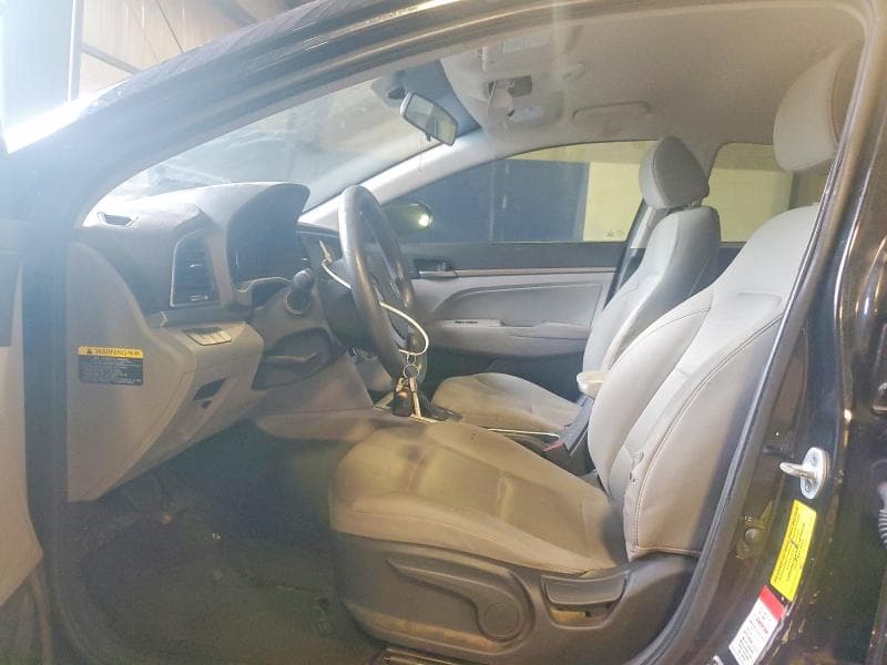2017 HYUNDAI ELANTRA SE 7