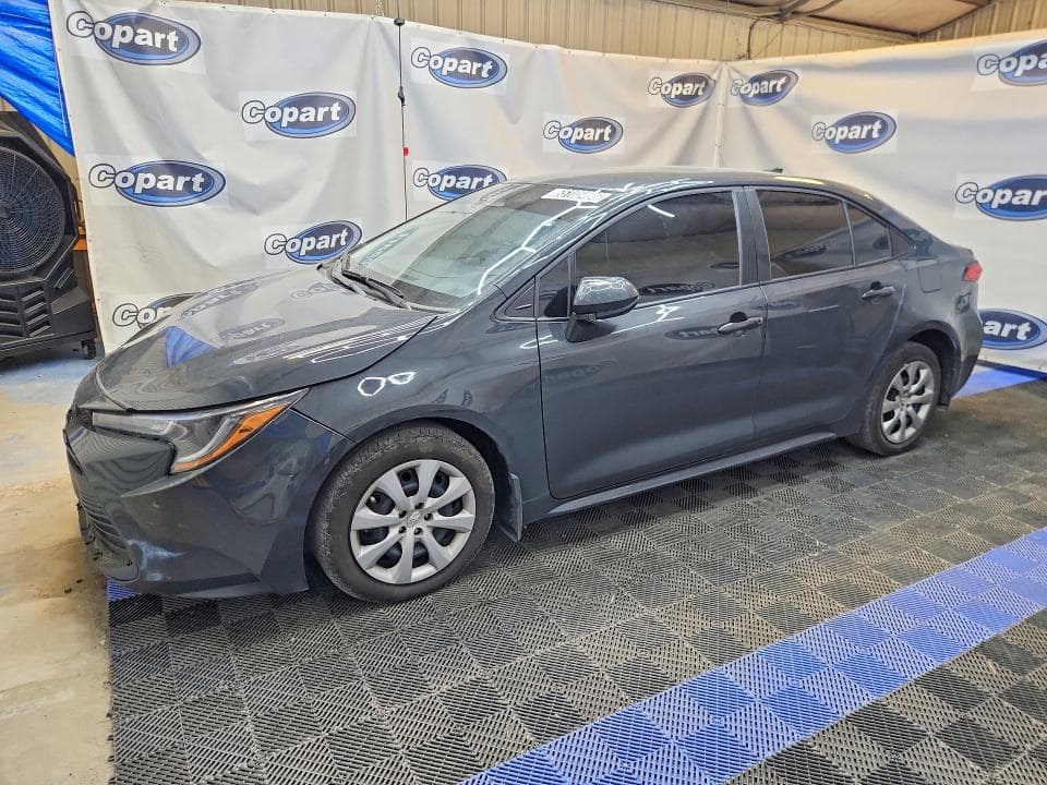 2025 TOYOTA COROLLA LE - 1