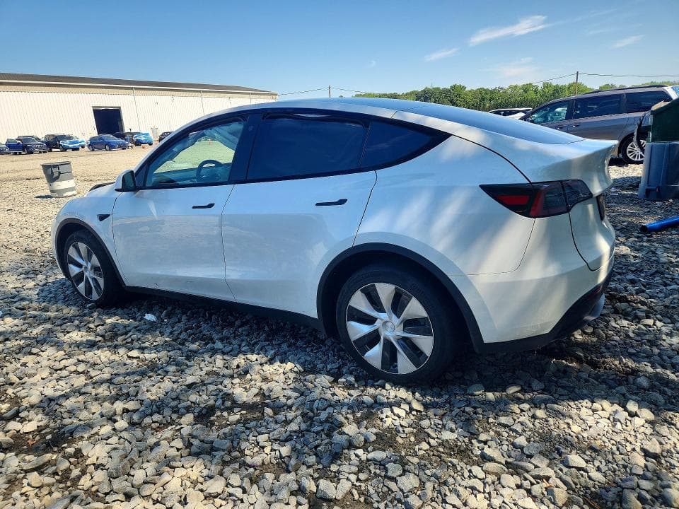 2023 TESLA MODEL Y 2