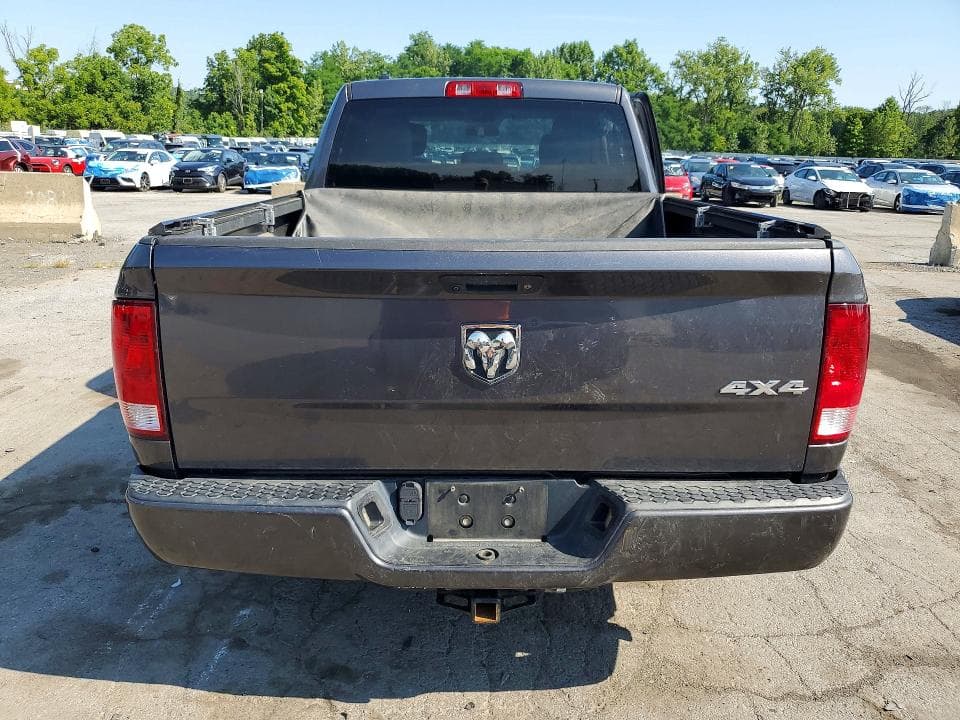 2018 RAM 1500 ST 6