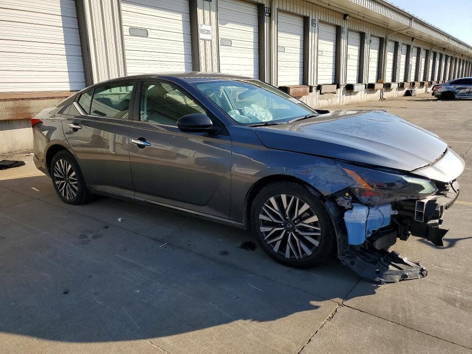 2025 NISSAN ALTIMA SV 4