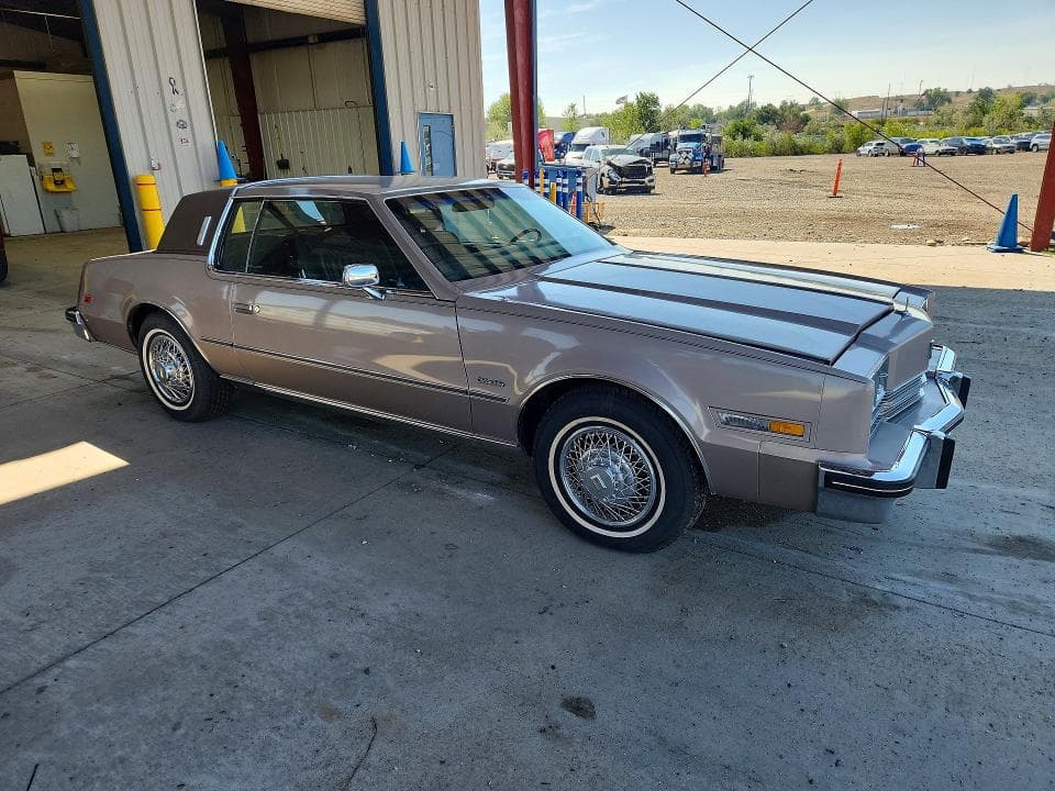 1984 OLDSMOBILE TORONADO BROUGHAM 4