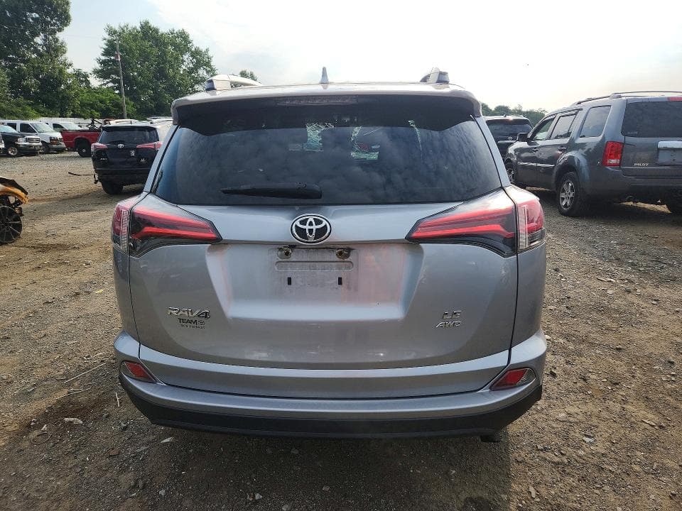 2017 TOYOTA RAV4 LE 6
