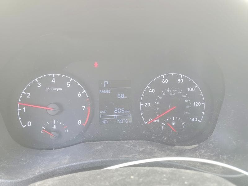 2018 HYUNDAI ACCENT SE 9