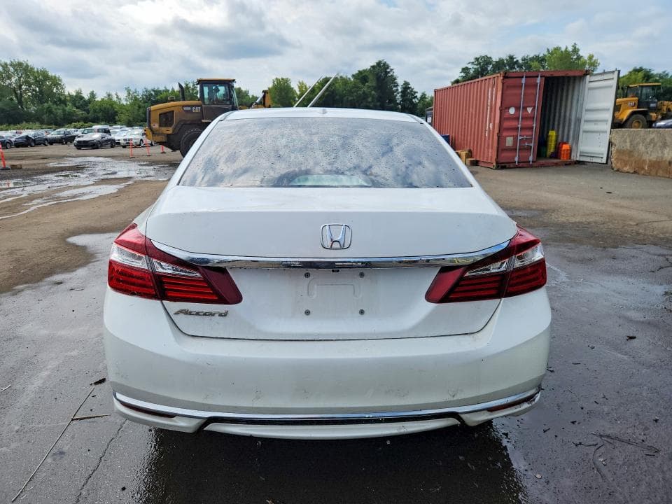 2017 HONDA ACCORD EX 6