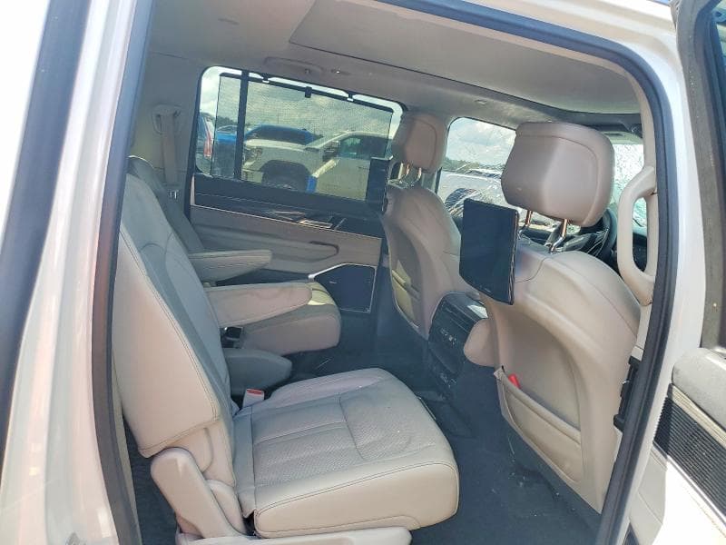 2022 JEEP WAGONEER SERIES III 10