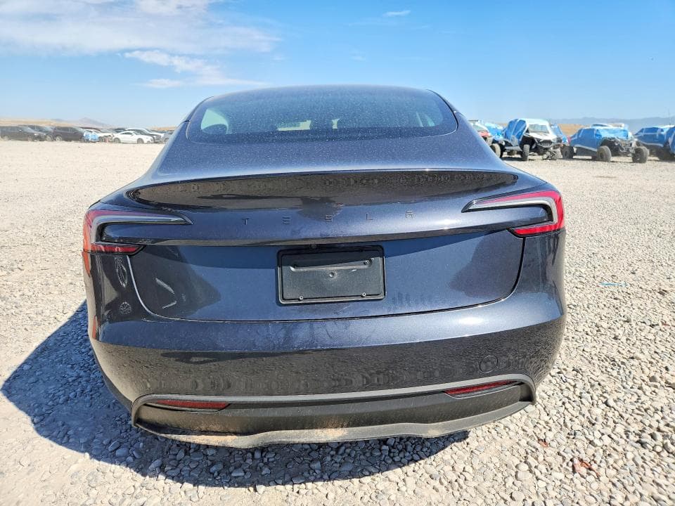 2026 TESLA MODEL 3 6