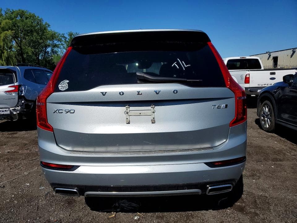 2018 VOLVO XC90 T6 6