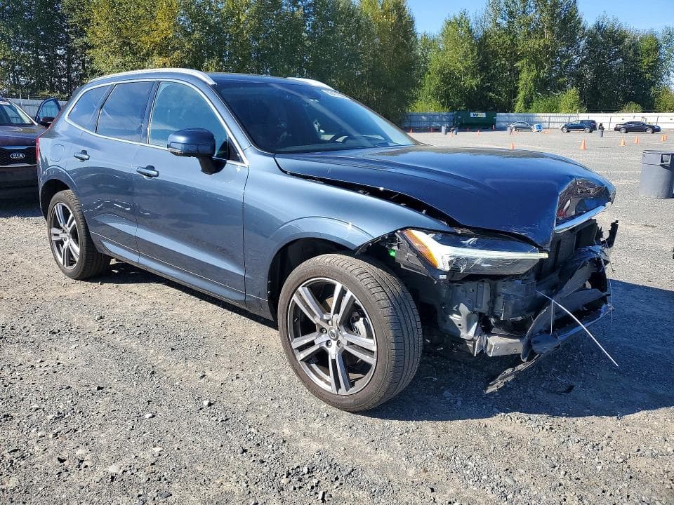 2021 VOLVO XC60 T5 MOMENTUM 4