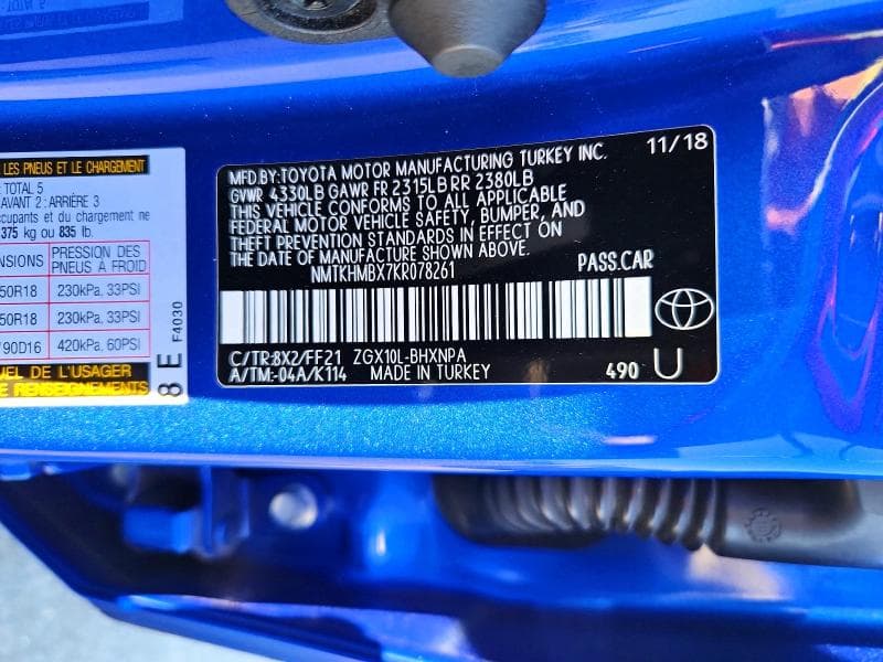 2019 TOYOTA C-HR XLE 13
