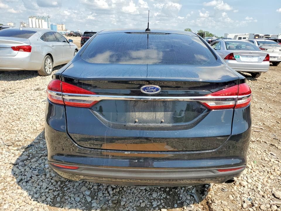 2017 FORD FUSION SE 6