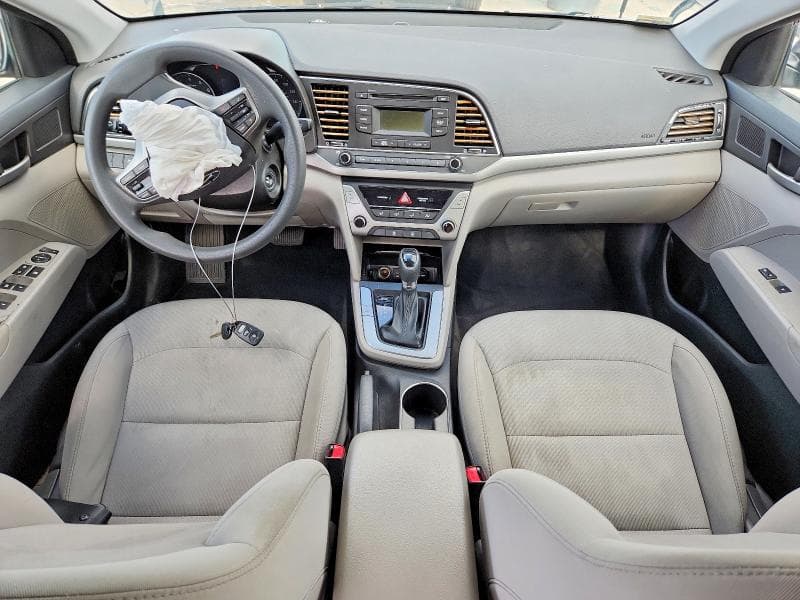 2018 HYUNDAI ELANTRA SE 8