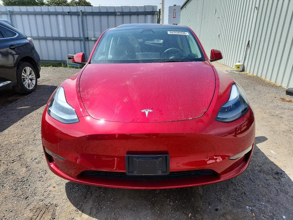 2025 TESLA MODEL Y 5