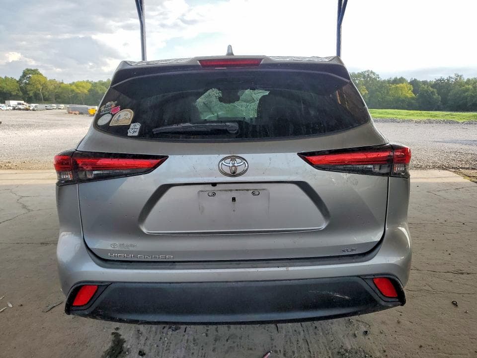 2021 TOYOTA HIGHLANDER XLE 6