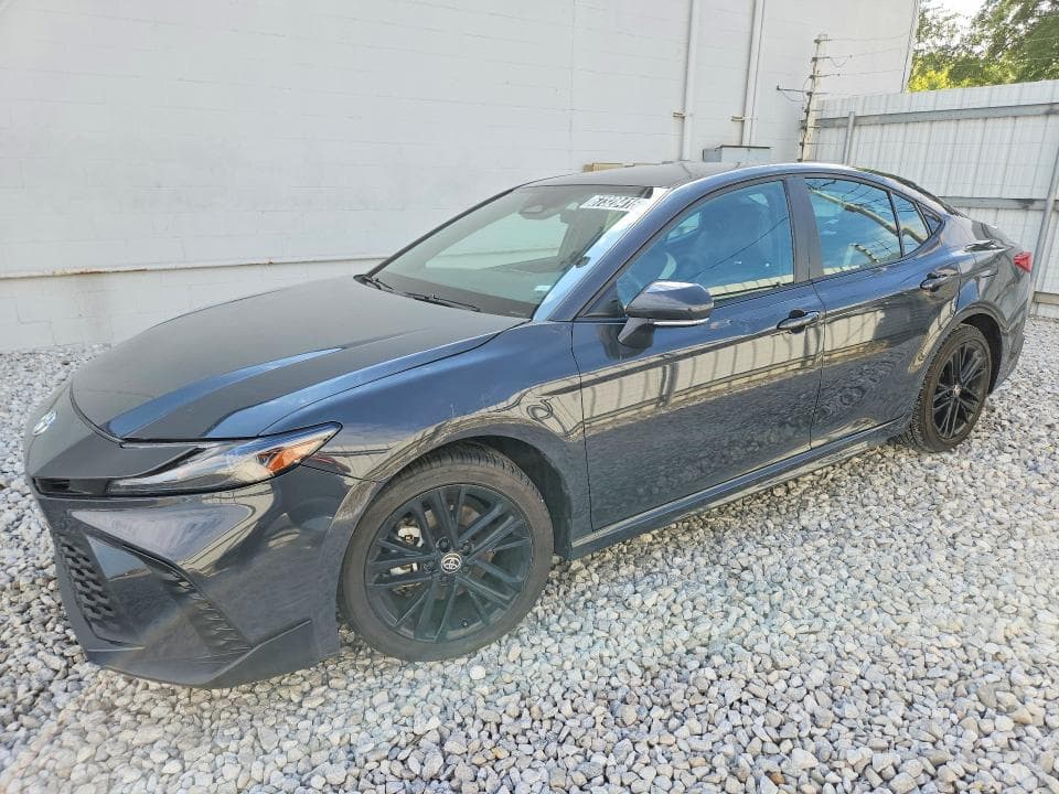 2025 TOYOTA CAMRY SE - 1