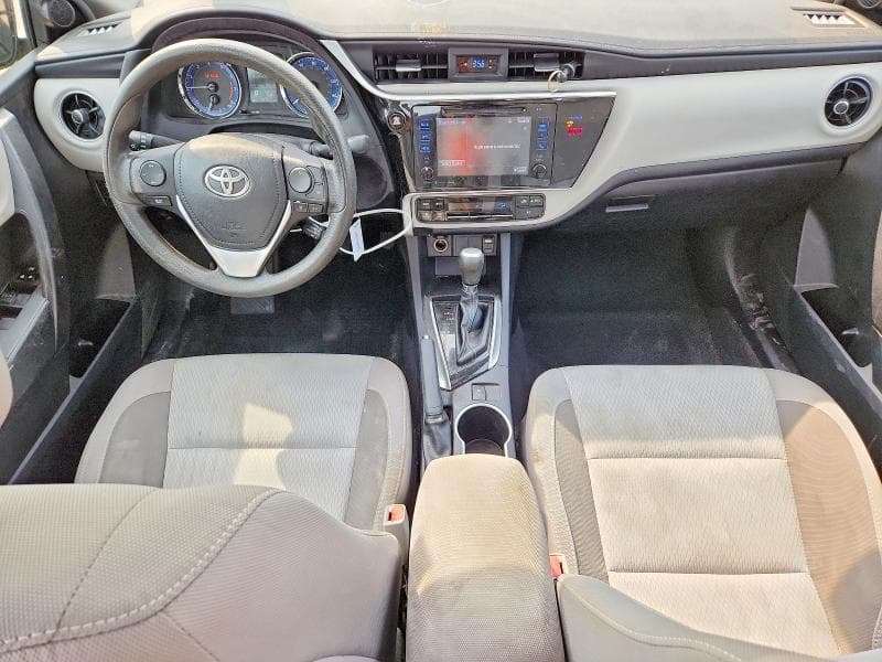 2019 TOYOTA COROLLA LE 8