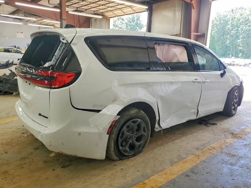 2024 CHRYSLER PACIFICA HYBRID SELECT 3