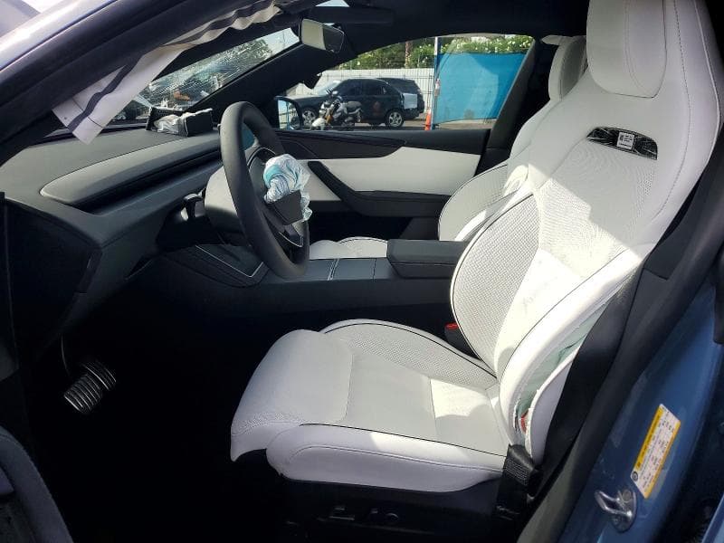 2026 TESLA MODEL Y 7